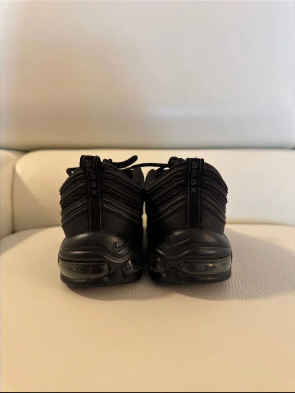 NIKE BLACK AIR MAX 97 LOW TOP SNEAKERS